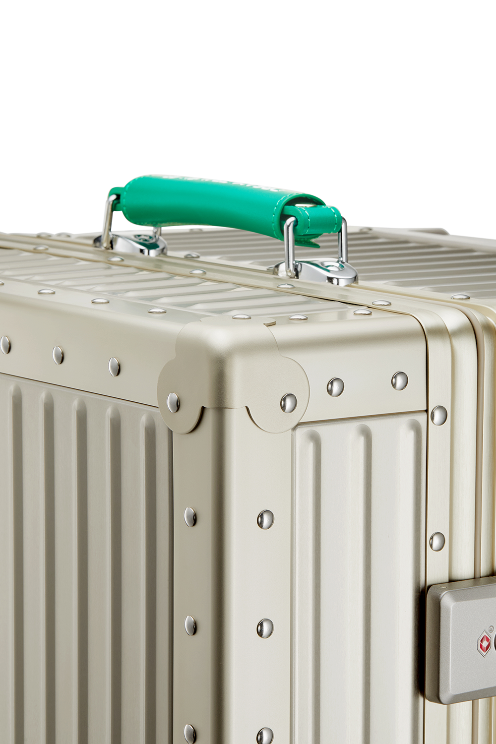 #color_Gold and Green