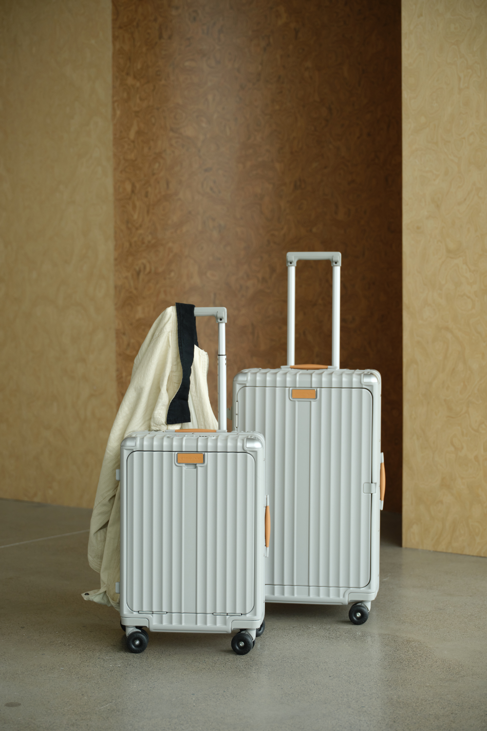 #color_Charcoal Gray